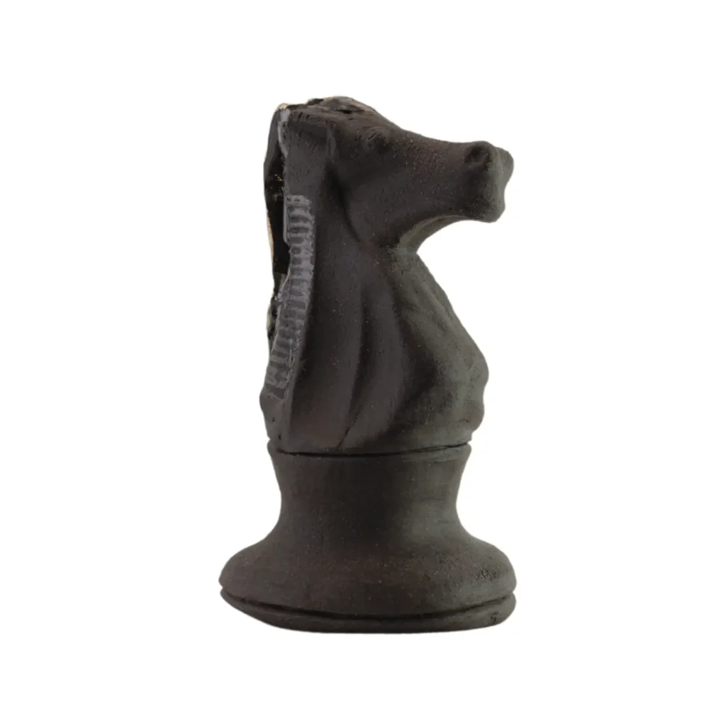 Šachmatų-figūrėlė-Žirgas Šachmatų-figūrėlė-Žirgas