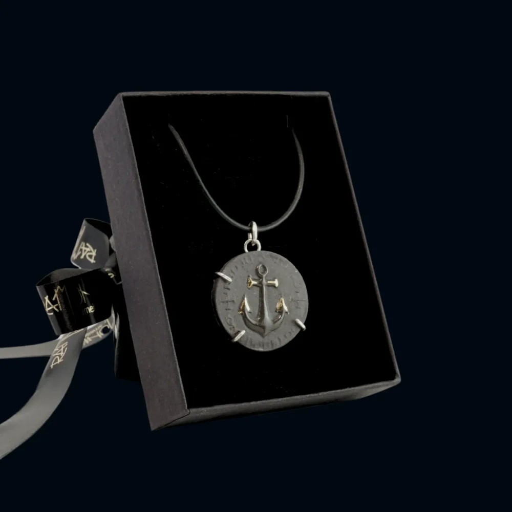 Kaklo-papuosalas-sekmes-moneta-vyrui Kaklo-papuosalas-sekmes-moneta-vyrui