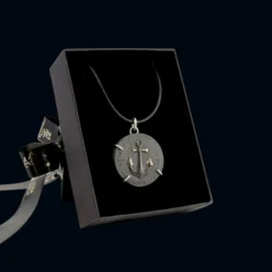 Kaklo-papuosalas-sekmes-moneta-vyrui