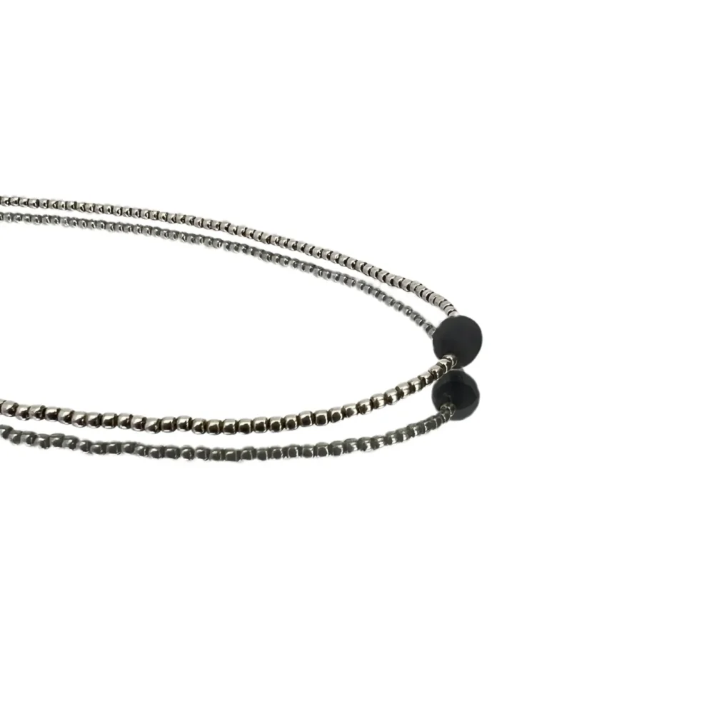 Sidabriniai-karoliai-su-porcelianu