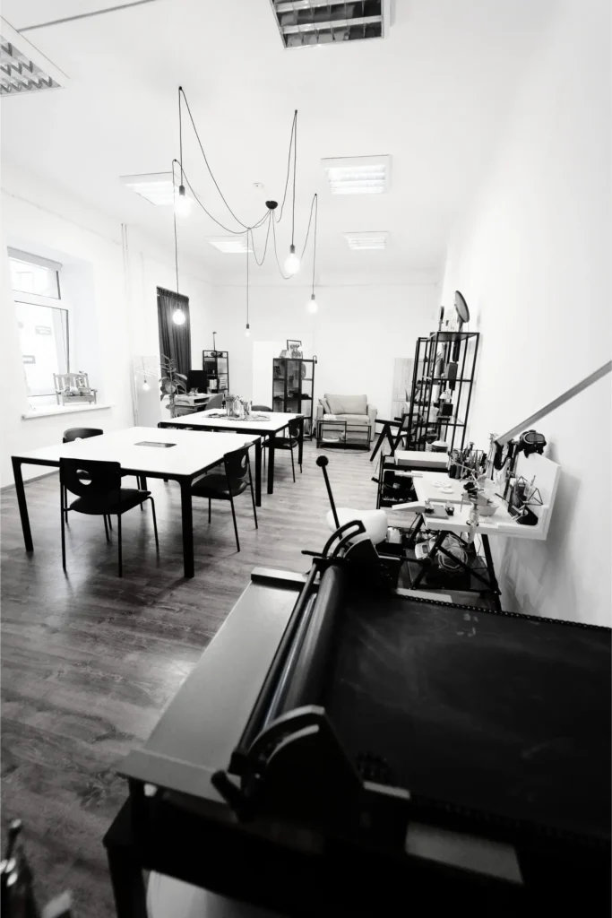 Studijos erdvė – kur idėjos tampa kūriniais